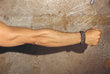 armband-leder-schwarz-mit-nieten