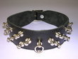 halsband-leder-schwarz-mit-nieten