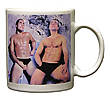 becher-striptease-zwei-maenner
