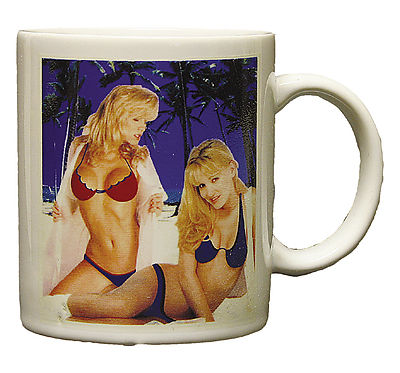 Becher Striptease Zwei Frauen
