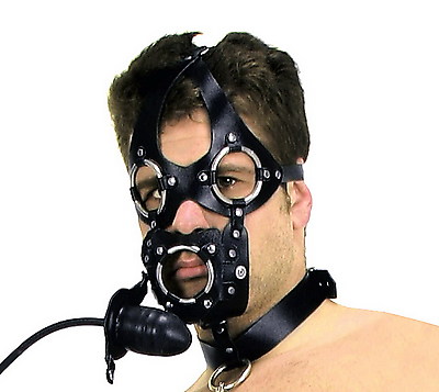 Maske mit Penis