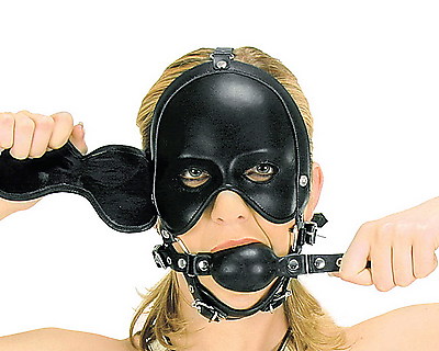 Maske mit Penis