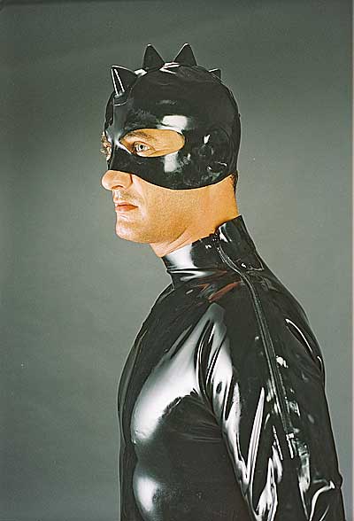 Halbmaske mit Hahnenkamm