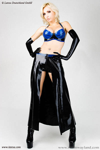 Langer Rock mit Hot Pants und Kontrastfarbe