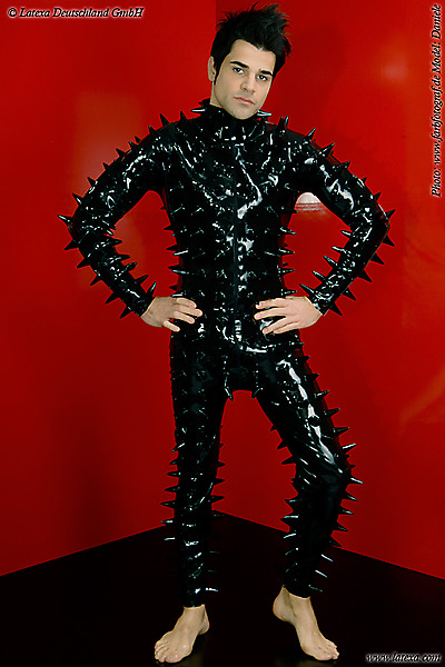 Latexkleidung von Latexa: Latexganzanzug mit Spikes Latexa 3294: Latexganzanzug mit Spikes