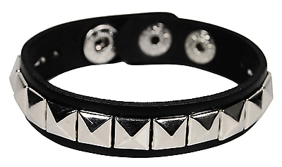 Kunstlederarmband - 1 Reihe Pyramidennieten