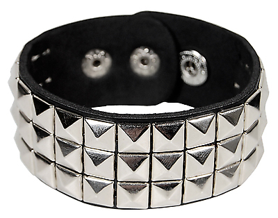 Kunstlederarmband - 3 R. Pyramidennieten