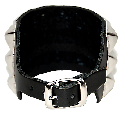 Lederarmband / 3 R. Pyramidennieten
