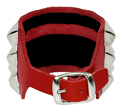 Lederarmband / Rot 3 R. Pyramidennieten