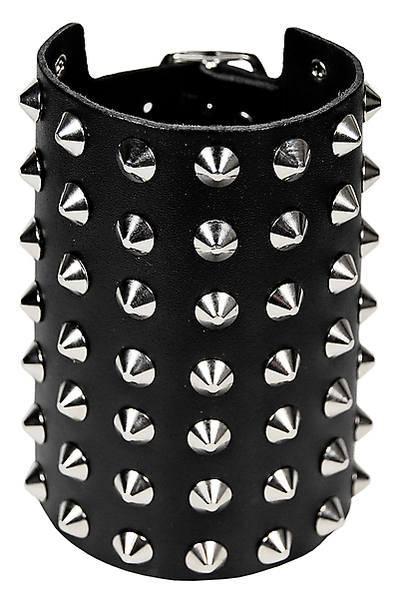 Lederarmband / 7 R. Spitznieten