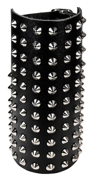 Lederarmband / 99 Spitznieten