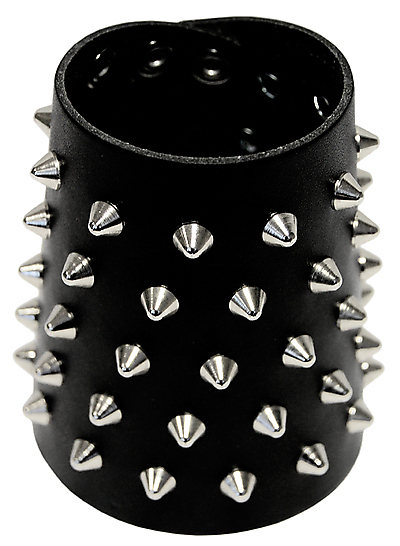 Lederarmband / 51 Spitznieten