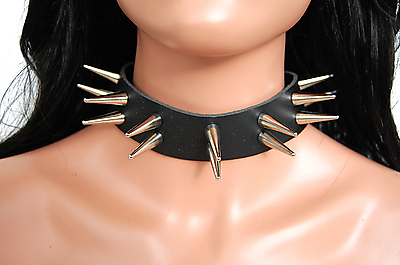 Lederhalsband / 2-reigig 3cm Conenieten