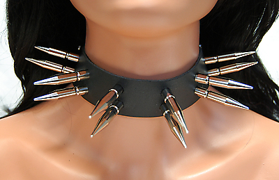 Lederhalsband / 2-reihig 4,5 cm Killernieten