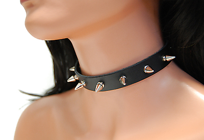 Lederhalsband / Killernieten