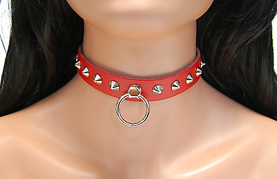 Lederhalsband / Spitznieten & Ring (Rot)