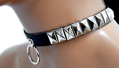 Lederhalsband - Plattennieten mit Ring
