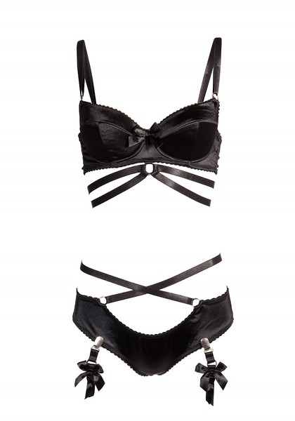 BH mit Panty und Strumpfhalter