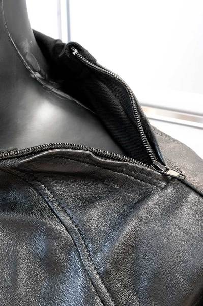 T-Shirt mit Ledereinsatz