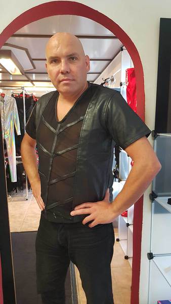 Ledershirt mit Netzeinsatz