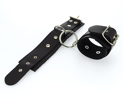 Leder Handfesseln schwarz mit Zwischenring