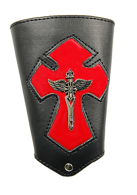 Lederarmband mit rotem Kruzifix und Flügeln