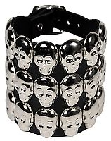 Lederarmband / 3 R. Totenkopfnieten