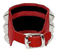 Lederarmband / Rot 3 R. Pyramidennieten