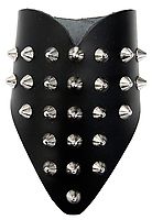 Kunstlederarmband / Spitznieten