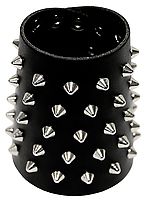 Lederarmband / 51 Spitznieten