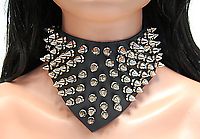 Ledercollier / Killernieten