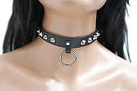 Lederhalsband - Ring und Spitznieten