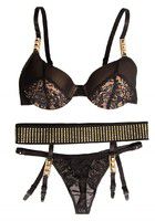 BH mit Sprapsgürtel und Slip