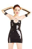 Latex-Kleid mit Zierringen und Reißverschluss